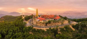 Stunning Gold-Plated Stupa Temple of Phuong Nhi's Wedding Ceremony - image 10