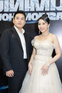 Ho Ngoc Ha and Thanh Hang Meet Thai Star Mai Davika - image 9