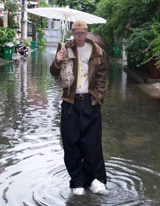 Artistic Legacy and Style: The Unique Fashion Sense of Trinh Cong Son's Nephew - image 10