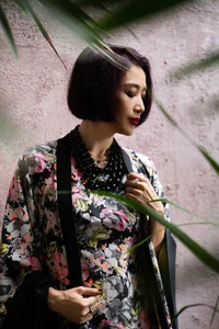Miss Sport Thu Huong Makes Elegant Modeling Comeback After 30 Years - image 1