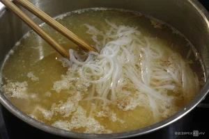 Authentic Recipe: How to Make Traditional Hanoi Canh Bun - image 2