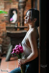 The Artistic Beauty and Modern Evolution of Vietnam's Traditional Ao Yem - image 118