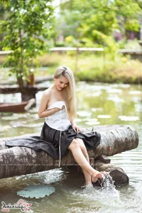 The Artistic Beauty and Modern Evolution of Vietnam's Traditional Ao Yem - image 57