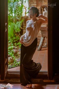 The Artistic Beauty and Modern Evolution of Vietnam's Traditional Ao Yem - image 76