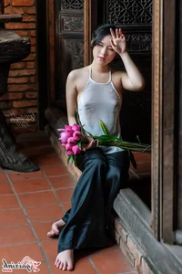 The Artistic Beauty and Modern Evolution of Vietnam's Traditional Ao Yem - image 59