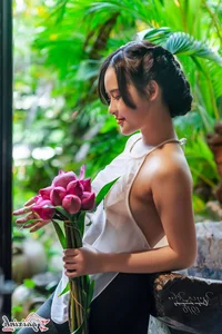 The Artistic Beauty and Modern Evolution of Vietnam's Traditional Ao Yem - image 36