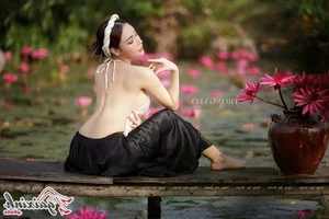 The Artistic Beauty and Modern Evolution of Vietnam's Traditional Ao Yem - image 151