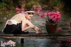 The Artistic Beauty and Modern Evolution of Vietnam's Traditional Ao Yem - image 168