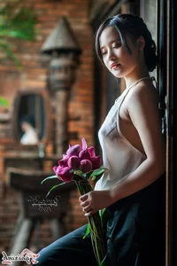 The Artistic Beauty and Modern Evolution of Vietnam's Traditional Ao Yem - image 0