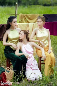 The Artistic Beauty and Modern Evolution of Vietnam's Traditional Ao Yem - image 22