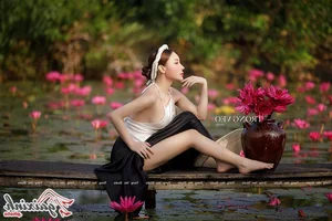The Artistic Beauty and Modern Evolution of Vietnam's Traditional Ao Yem - image 89