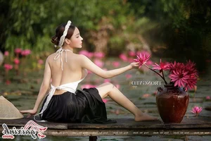 The Artistic Beauty and Modern Evolution of Vietnam's Traditional Ao Yem - image 10