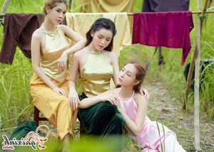 The Artistic Beauty and Modern Evolution of Vietnam's Traditional Ao Yem - image 27