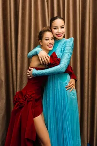 Famous Vbiz Moms Turn Heads Internationally Alongside Thai Star Mai Davika - image 4