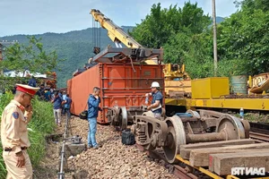 Train Derailment at Hai Van Pass: Investigation and Recovery Efforts on Vietnam's Scenic Coastal Route - image 7