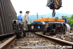 Train Derailment at Hai Van Pass: Investigation and Recovery Efforts on Vietnam's Scenic Coastal Route - image 2