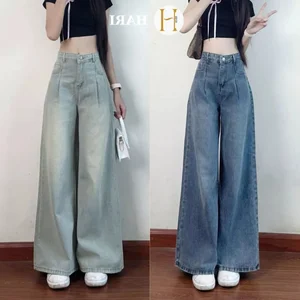 The Ultimate 2026 Fashion Trend: White Shirts and Wide-Leg Jeans - image 3