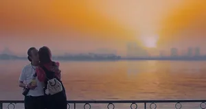 Episode 103 Summary: Emotional Sunset and Hints of Parting in 'Mình yêu nhau, bình yên thôi' - image 2