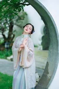 YiTuYu Art Language Vol.9821 Featuring Mi Mi 28P Full Collection - image 2