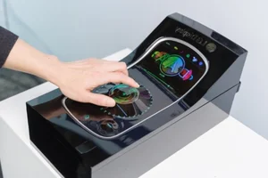 LG Display Unveils Revolutionary Stretchable Screen: Expanding from 12 to 18 Inches - image 1