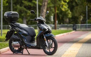 QJMotor SQ16: The Chinese Scooter Challenging the Honda SH Design - image 5