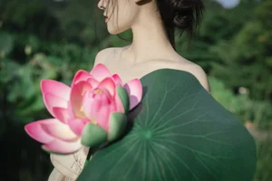 YiTuYu Art Language Vol.4976 Featuring Ke Ke Duo Ni: Elegant Artistic Photography Collection - image 19