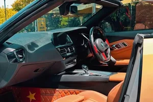 Rare Color BMW Z4 for Sale in Ho Chi Minh City: A Luxury Find - image 4