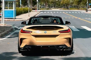 Rare Color BMW Z4 for Sale in Ho Chi Minh City: A Luxury Find - image 5