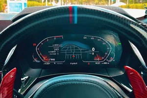Rare Color BMW Z4 for Sale in Ho Chi Minh City: A Luxury Find - image 6