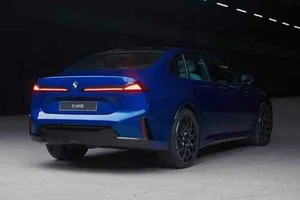2027 BMW i3 Sedan Leaks: A Glimpse into the Future of Electric Luxury - image 6