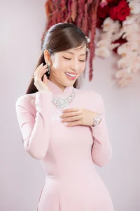 Puka and Gin Tuan Kiet Wedding: Sparkly Jewelry and Standout Groom Style - image 10