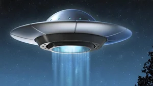 Former British Police Officer Reveals Intriguing UFO Encounters and Unexplained Aerial Phenomena - image 0