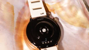 OPPO Unveils Luxurious 18K Gold-Plated Smartwatch for Women Starting at 7 Million VND - image 2