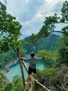 Trekking Mat Ngoc Lake: Exploring the Pristine 'Green Gem' of Hoa Binh - image 1