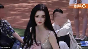 Stunning Deaf Student Mistaken for AI: The Viral Beauty Taking the Internet by Storm - image 7