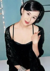 The Dramatic Life of Elvina Kong: From Fame to Relationship Regrets - image 10