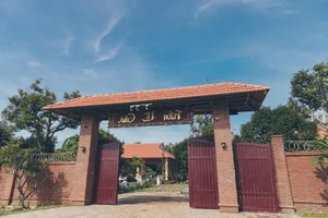 The Mystery of the Deadly Flora in Ly Nha Ky Private Estate - image 1