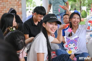 Minh Kien, Giana, and Nguyen Huy Bring Mid-Autumn Joy to Children - image 0
