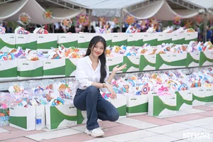 Minh Kien, Giana, and Nguyen Huy Bring Mid-Autumn Joy to Children - image 4