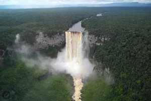 Chasing Waterfalls: Discover the World’s Most Breathtaking Natural Wonders - image 9