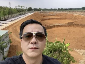 Ha Thanh Xuan Shares Glamorous Photos Amid Social Media Buzz and Updates - image 0