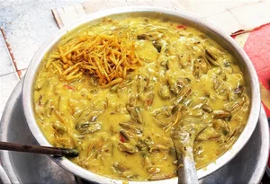 Haiphong Food Tour: The Spicy 'Long-Legged' Specialty That Leaves Everyone in Tears - image 9
