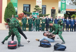 10th Vietnam-China Border Defense Friendship Exchange Strengthens Ties - image 5