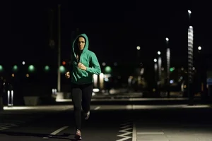 Essential Gear: 8 Must-Have Accessories for Night Running Success - image 4