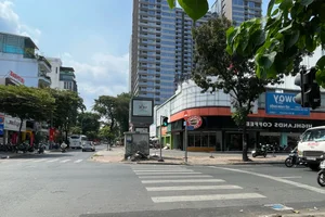 Best Cafes in Ho Chi Minh City to Watch the Historic April 30 Parade - image 0