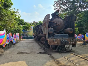 Gia Lam Train Factory Transformed into Vibrant Creative Exhibition Hub in Hanoi - image 12