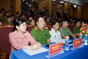 Ho Chi Minh City Launches Student Volunteer Teams for Traffic Support and Fire Prevention - image 4