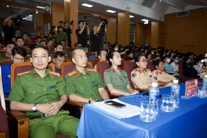 Ho Chi Minh City Launches Student Volunteer Teams for Traffic Support and Fire Prevention - image 6