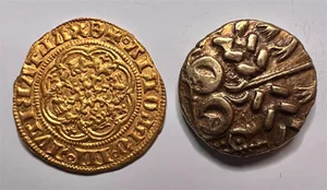 Rare Treasure Discovery: Hobbyist Unearths Ancient Artifacts Using Metal Detector - image 2