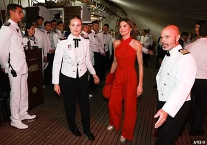 Princess Leonor Reunites with Queen Letizia After Military Training - image 2